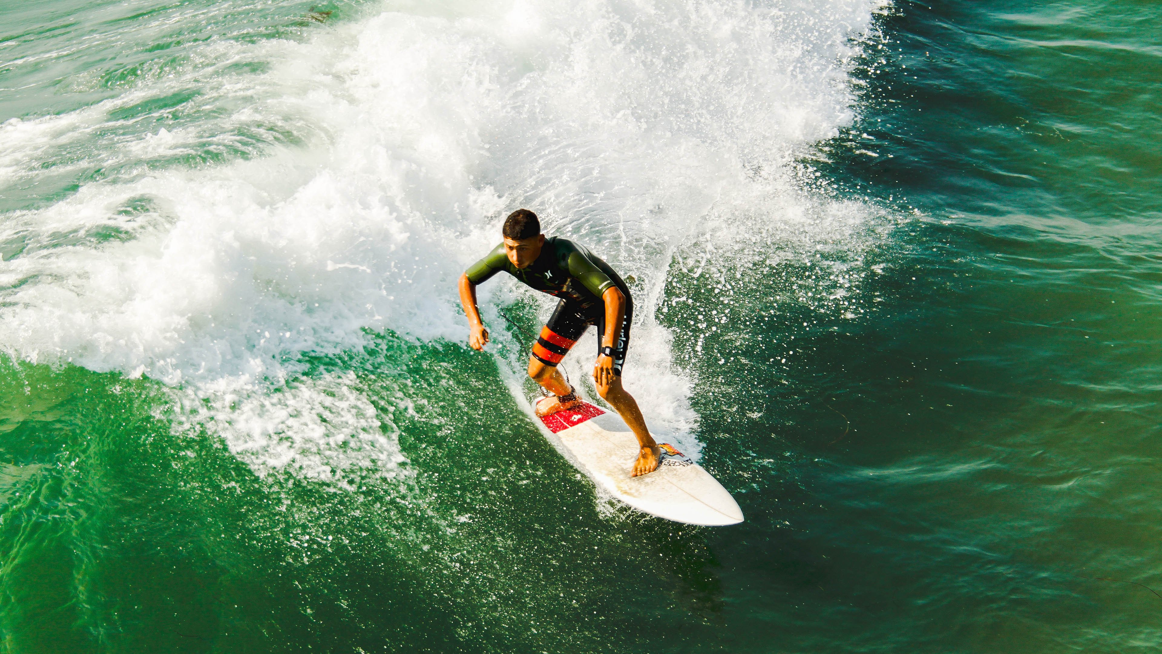 C9前途光明！，科维托娃新星出色防守表现突出全场沸腾不已